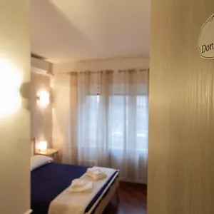 https://magenta-deluxe-gregorio.it-romehotels.com
